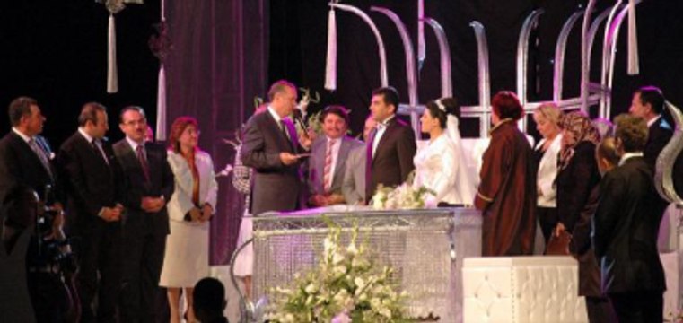 AK Partili Kadın Başkana FETÖ'den 'Cinayet' Kumpası