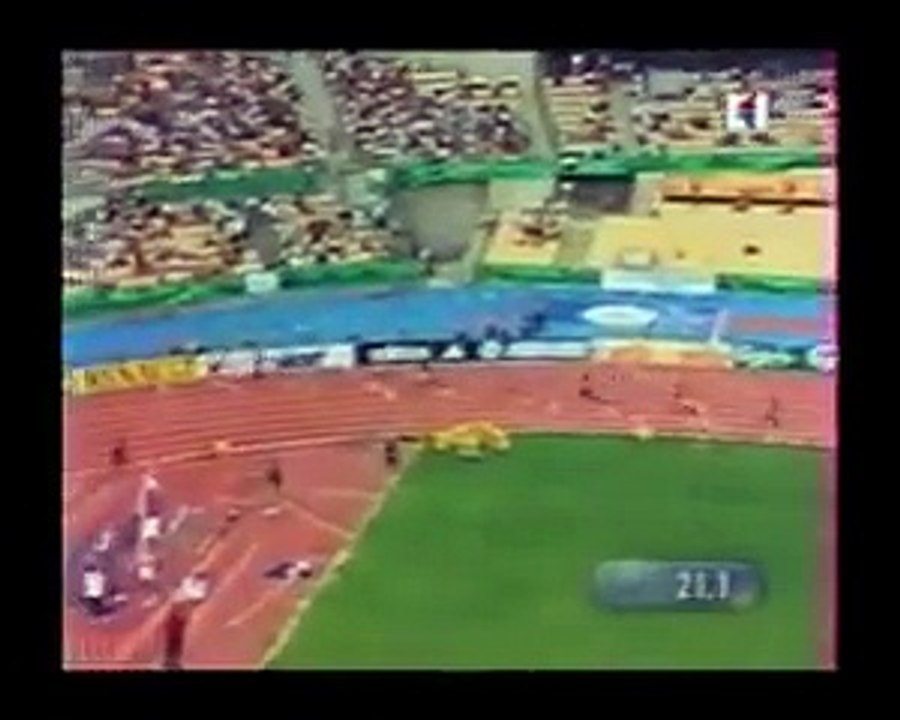 Michael Johnson au 400m de Séville 1999 : Record du monde du (43"18)