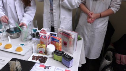 Molécules sur le plat