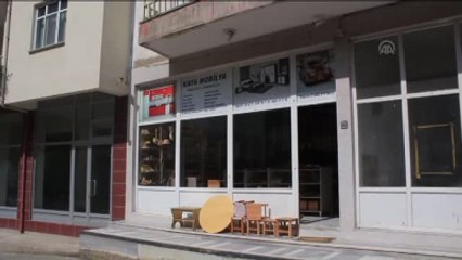 Karadenizli Ustanın Tersine Çalışan Saati İlgi Görüyor