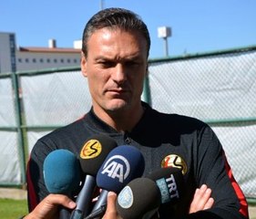 Eskişehirspor Teknik Direktörü Özalan