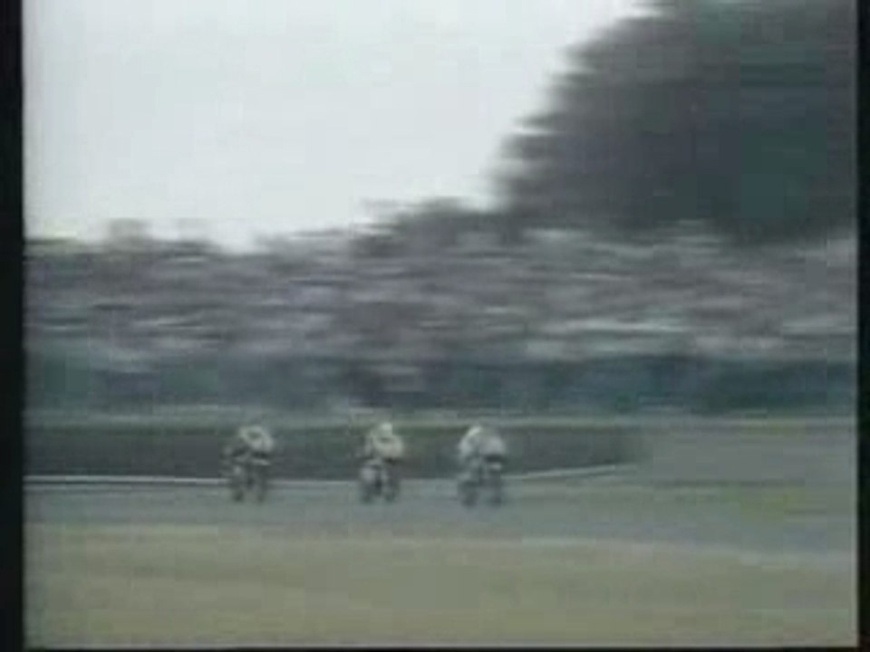 Kenny Roberts Vs Barry Sheene GP 500 Silverstone 1979