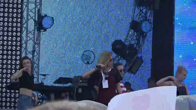 Юлианна Караулова - Море,Неорбитные и Ты не такой(SoundCheck)