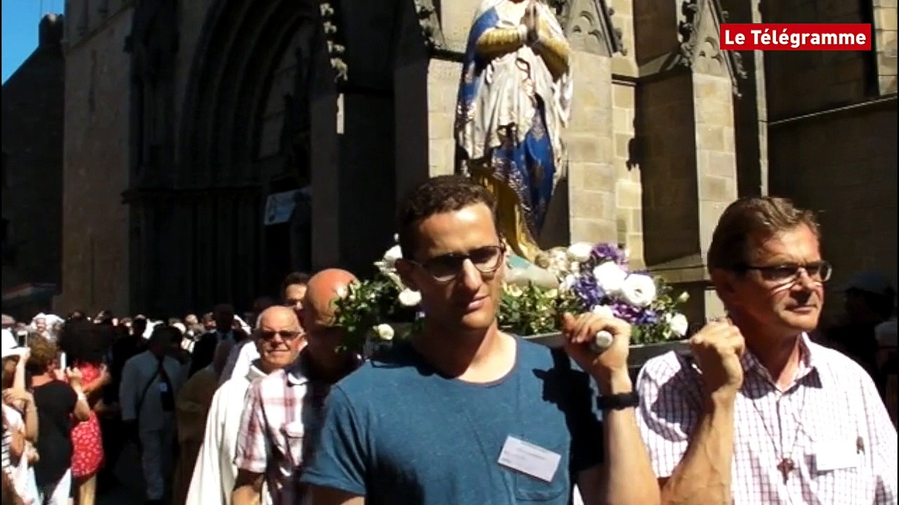 Fête de l'Assomption. Près de 2.000 personnes à la bénédiction de la mer à Vannes