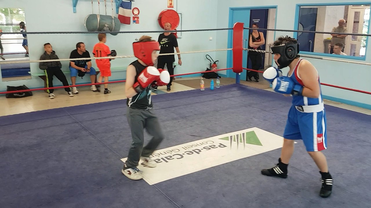 Boxe educative dayvi leblanc 11 ans abc calais entraînement