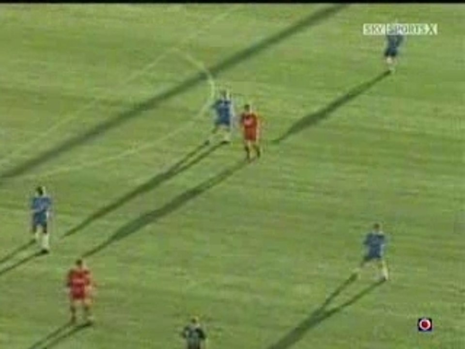 Le Saux Elbows Fowler In The Head - 99