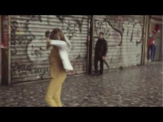 Le Mani "In Un Campo Di Ortiche" (Official Video)