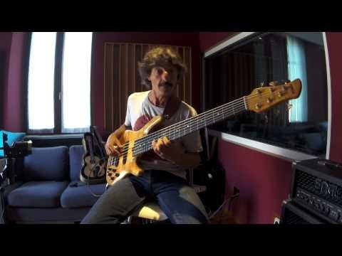 HOW TO PLAY BASS - TUTORIAL: COME GLI AREA - FASO- Elio e le Storie Tese