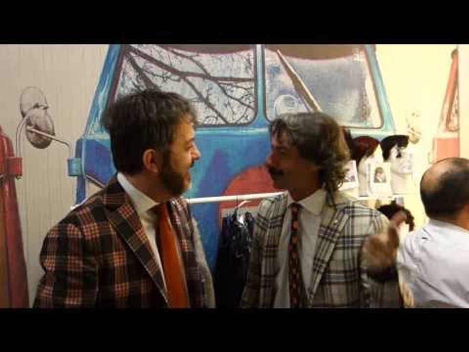 Elio e le Storie Tese vi invitano a iscrivervi al loro canale YouTube!