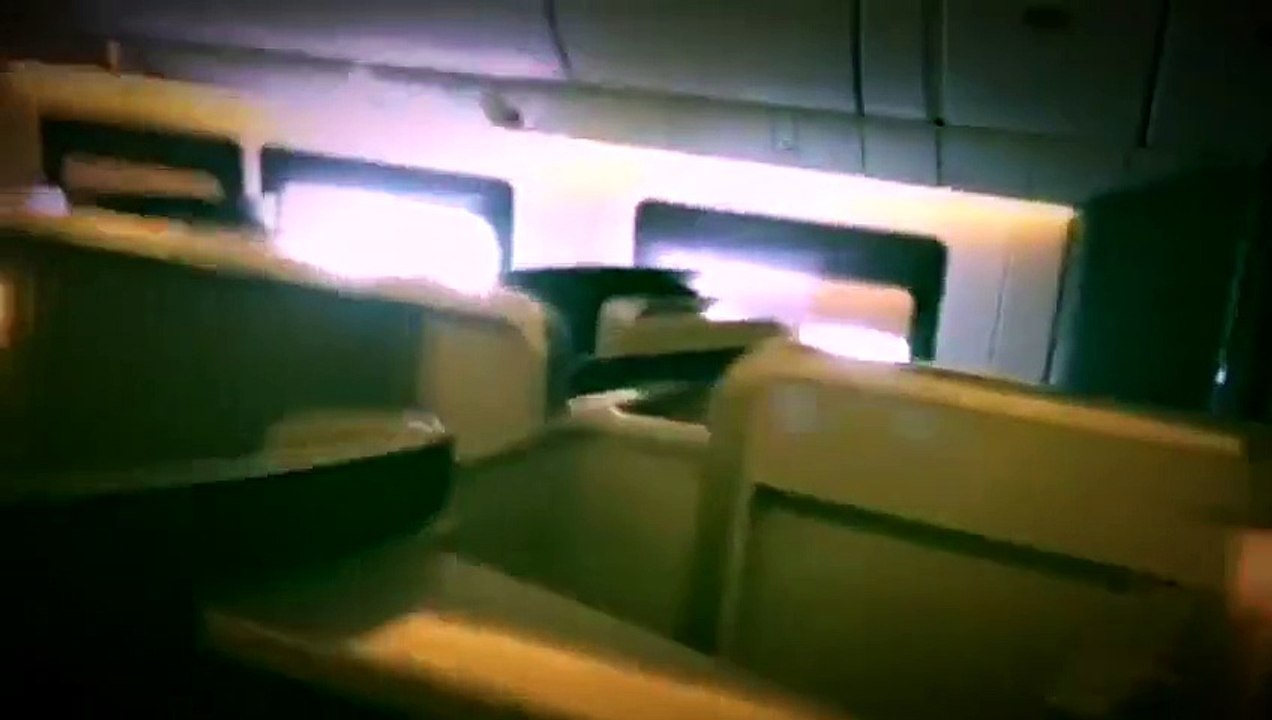 Katrina Kaif, Aliya Bhatt, Sidharth Malhotra, Aditya Roy and Parineeti Chopra Dancing on " KALA CHASHMA " During Flight