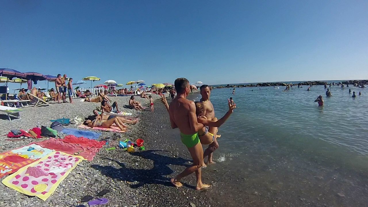Journée plage salsa Italie 14 08 2016