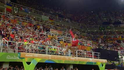 Jeux Olympiques 2016 - Poutre - Chute de Simone Biles