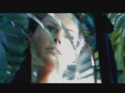 FUNDA ARAR camdan kalp