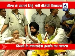 Sheila Dikshit faces protest over water scarcity