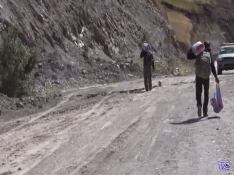 Derrumbe deja a varias comunidades de Alausí incomunicadas