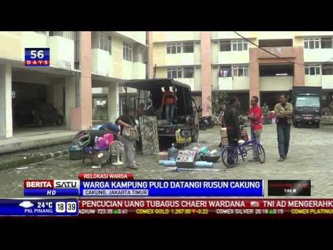 Warga Kampung Pulo Meninjau Rusun Komarudin