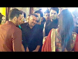 Salman Khan Flirting With Katrina Kaif At Baba Siddiqui's Iftar Party 2016