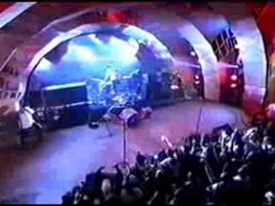 Green Day - Going To Pasalaqua (live FOX)