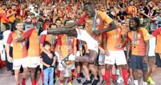 Dursun Özbek Galatasaraylı Oyunculara Kesilen Cezayı Sildi
