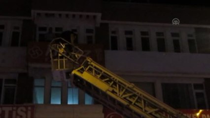 Sandıklı'da Fetö Dershanesinin Tabelaları Söküldü