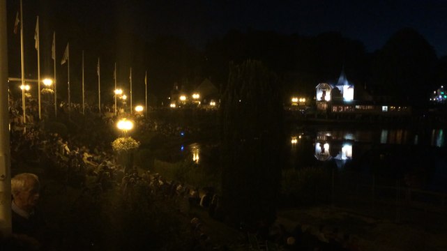 Feu d'artifice du 15 août à Bagnoles-de-l'Orne Normandie