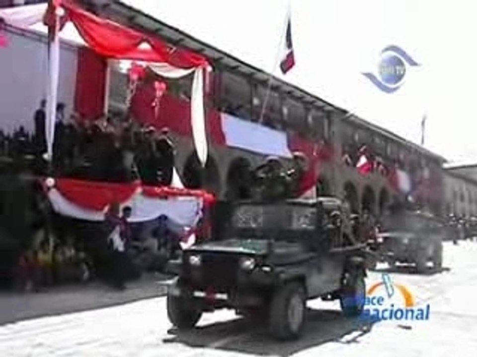 REGALARON ESCARAPELAS - AYACUCHO