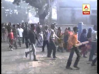 Mob gheraoed dhanekhali police station over death of a TMC leader worker