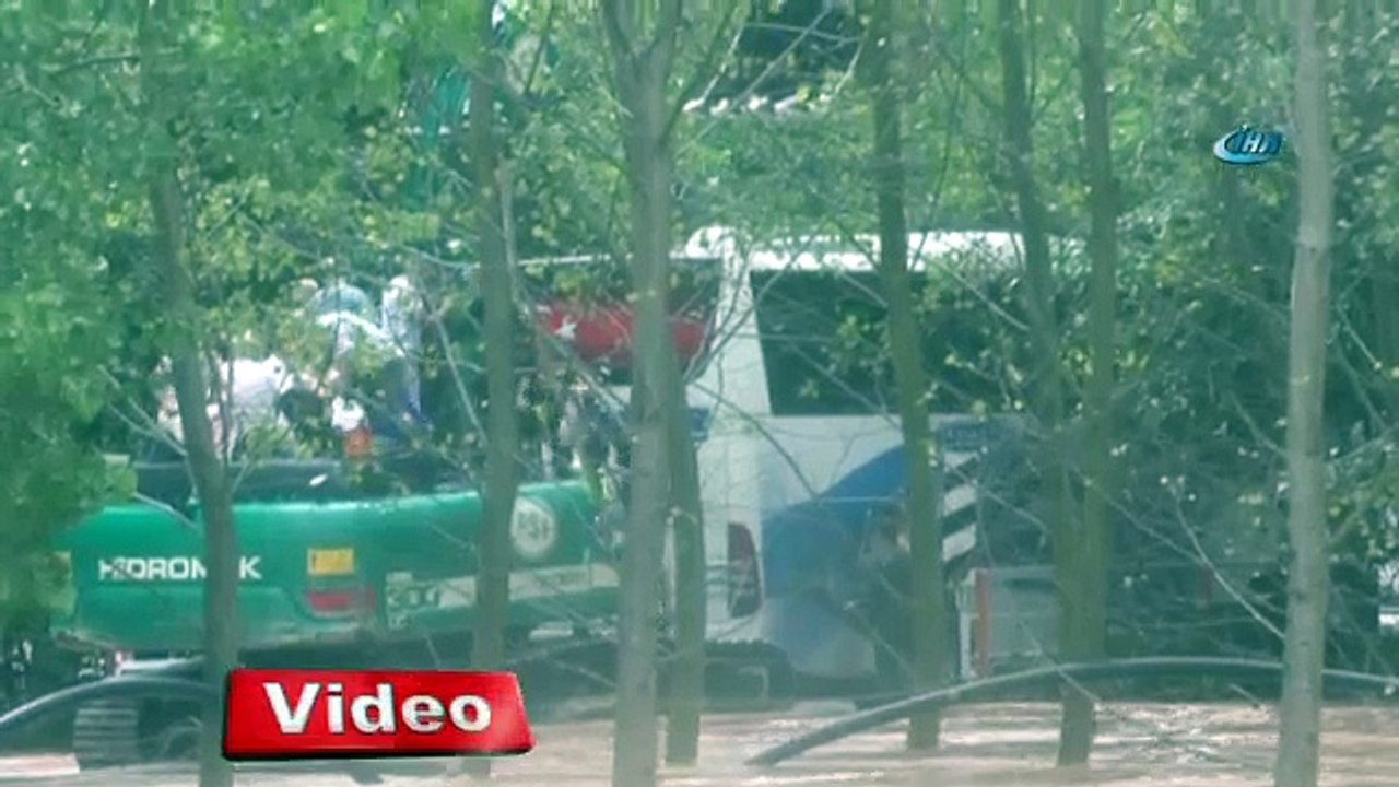 Kurtarma operasyonundan nefes kesen görüntüler - İhlas Haber Ajansı