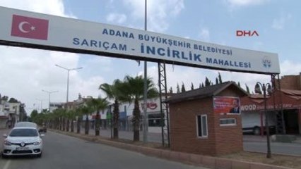 Adana İncirlik Girişine İngilizce, 'Ulusal İradeye Saygı' Afişi