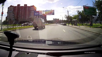 Water Main Breaks in Traffic