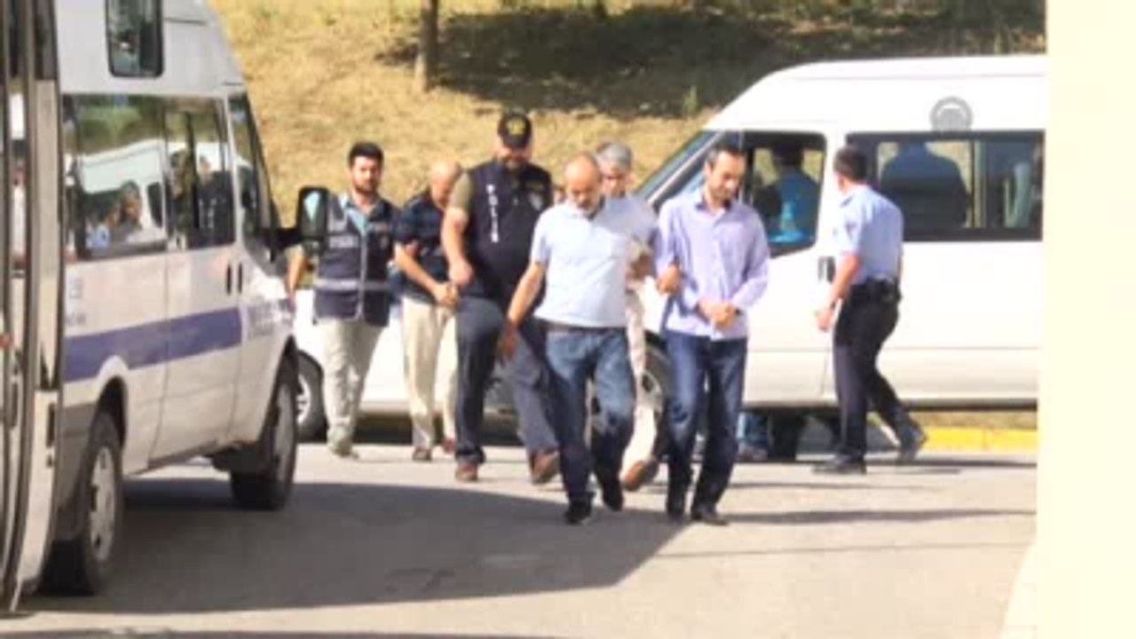Savcılık İtirazı Üzerine Yeniden Gözaltına Alınan 6 Polis Tutuklandı