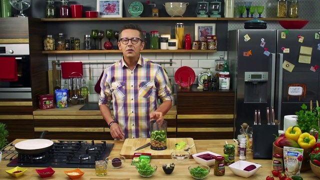 Doradca Smaku - Sałatka rosyjska z burakami i ogórkiem