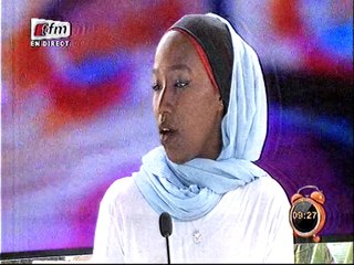 Elle se fait draguer sur le Plateau de Yeewuleen...