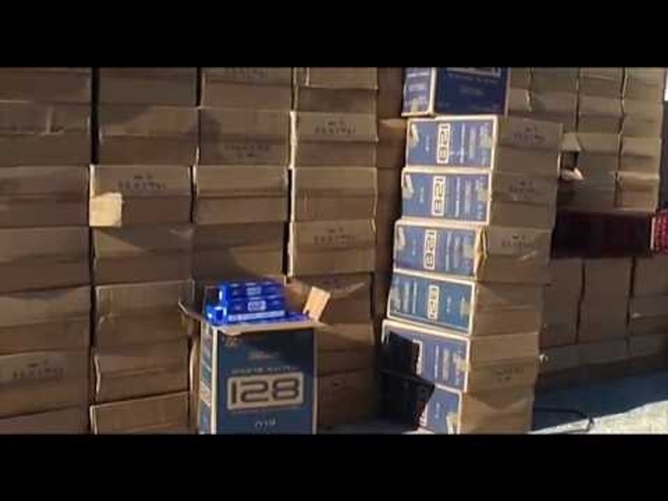 Napoli - Sequestrate 9 tonnellate di sigarette: due arresti (16.08.16)