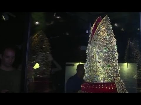 Napoli - Migliaia di visitatori per il Tesoro di San Gennaro (16.08.16)