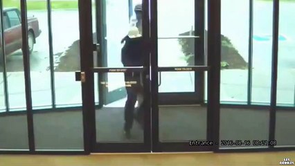 Deux braqueurs de banque trop matinaux