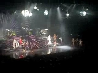 Beyonce Bercy 2007 Entrée Partie 2