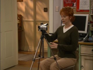 Reba - S 2 E 11 - A Moment In Time