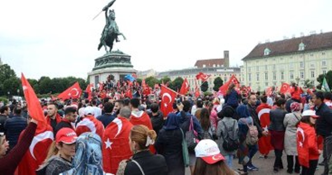 Terör Örgütünün Avrupa Üssü: Avusturya