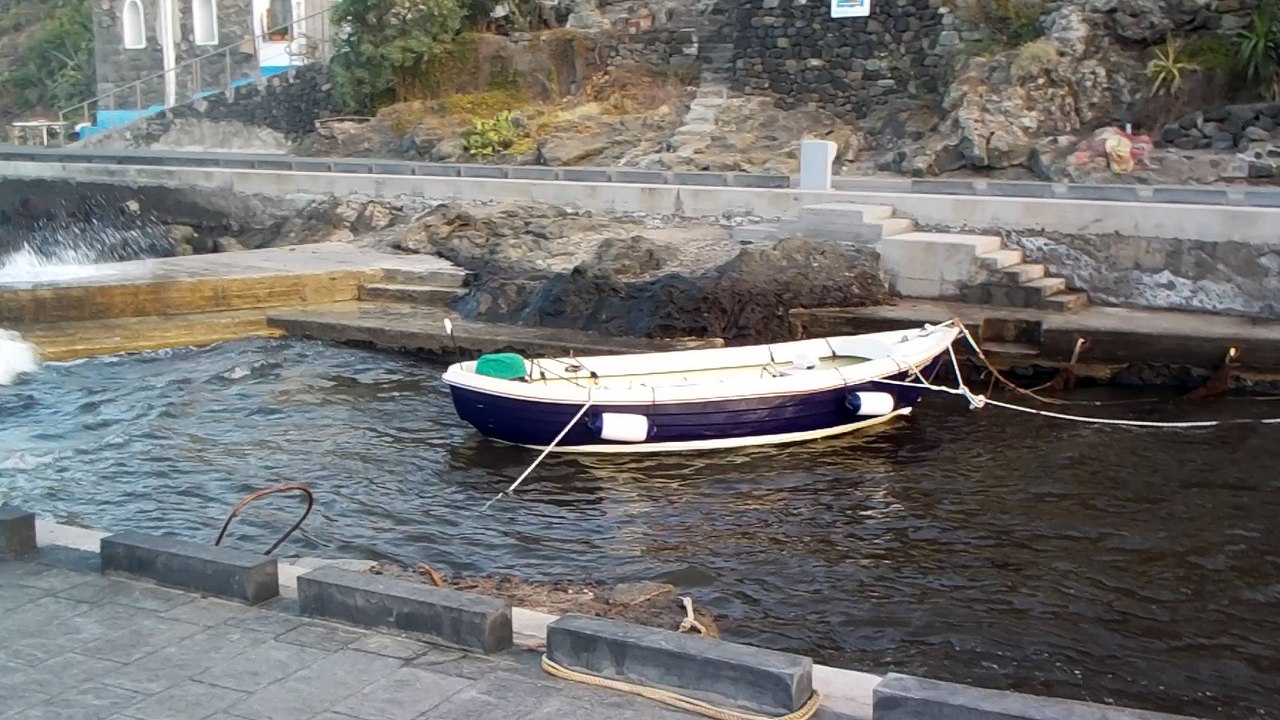Quando il mare entra a Gadir