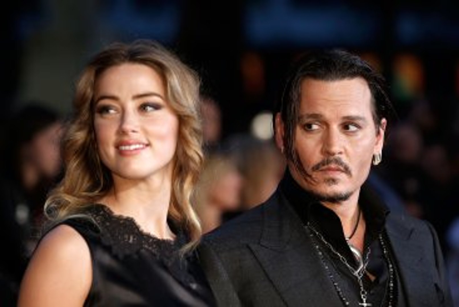 Johnny Depp ve Amber Heard Anlaşmaya Vardı