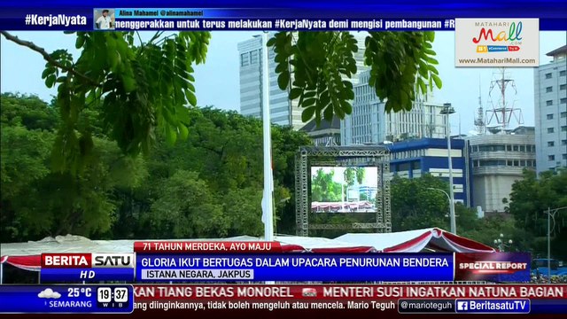 Penampakan Gloria Ikut Upacara Penurunan Bendera