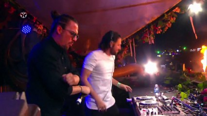 Dimitri Vegas & Like Mike - Live at Tomorrowland Brasil 2016 Vevomv