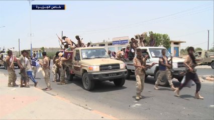 الجيش اليمني يدفع بمئات من الجنود والآليات لحماية أبين