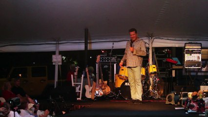 Daniel Young sings '20 Days and 20 Nights' Elvis Week 2016