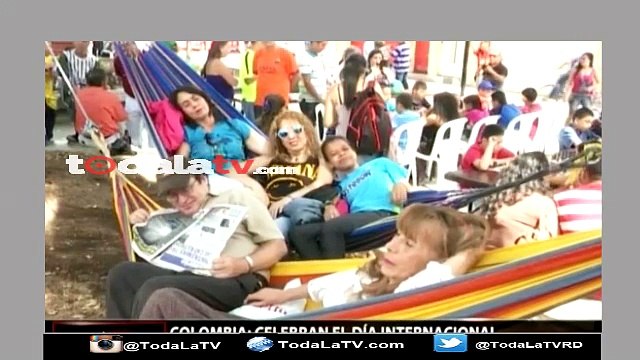 En Colombia celebran el dia internacional de la pereza-Mas Que Noticias-Video