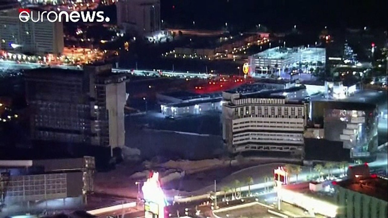 Las Vegas: abbattuto l'hotel Riviera e il suo casinò, fu location di molti film