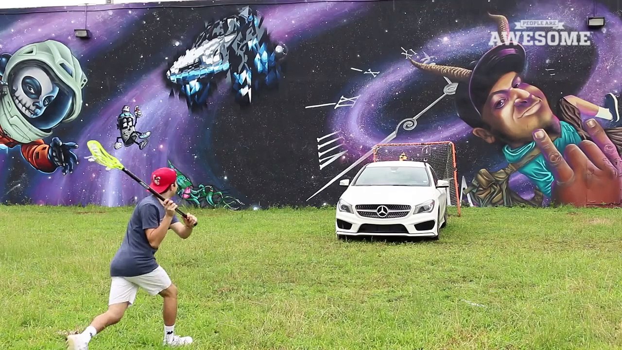 PEOPLE ARE AWESOM - Football  Basketball Trick Shots