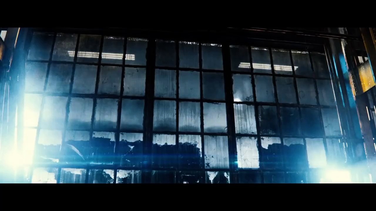 映画『バットマン vs スーパーマン　ジャスティスの誕生』究極のバトル編 予告【HD】2016年3月25日公開