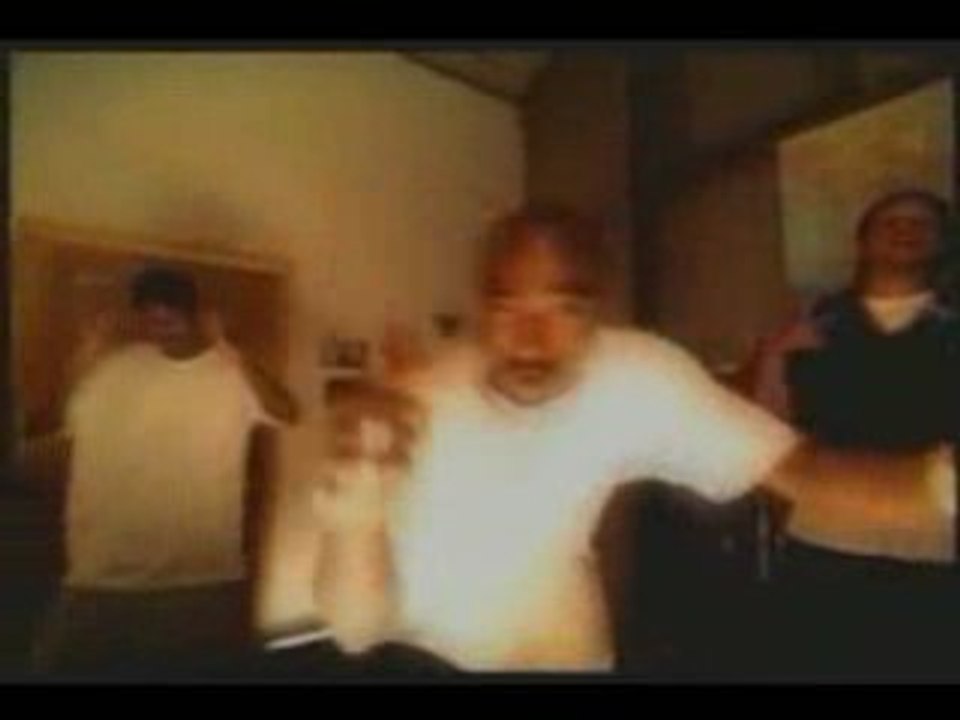 Makaveli Feat Outlawz - Made Niggaz (Piggy & Buffy Version)